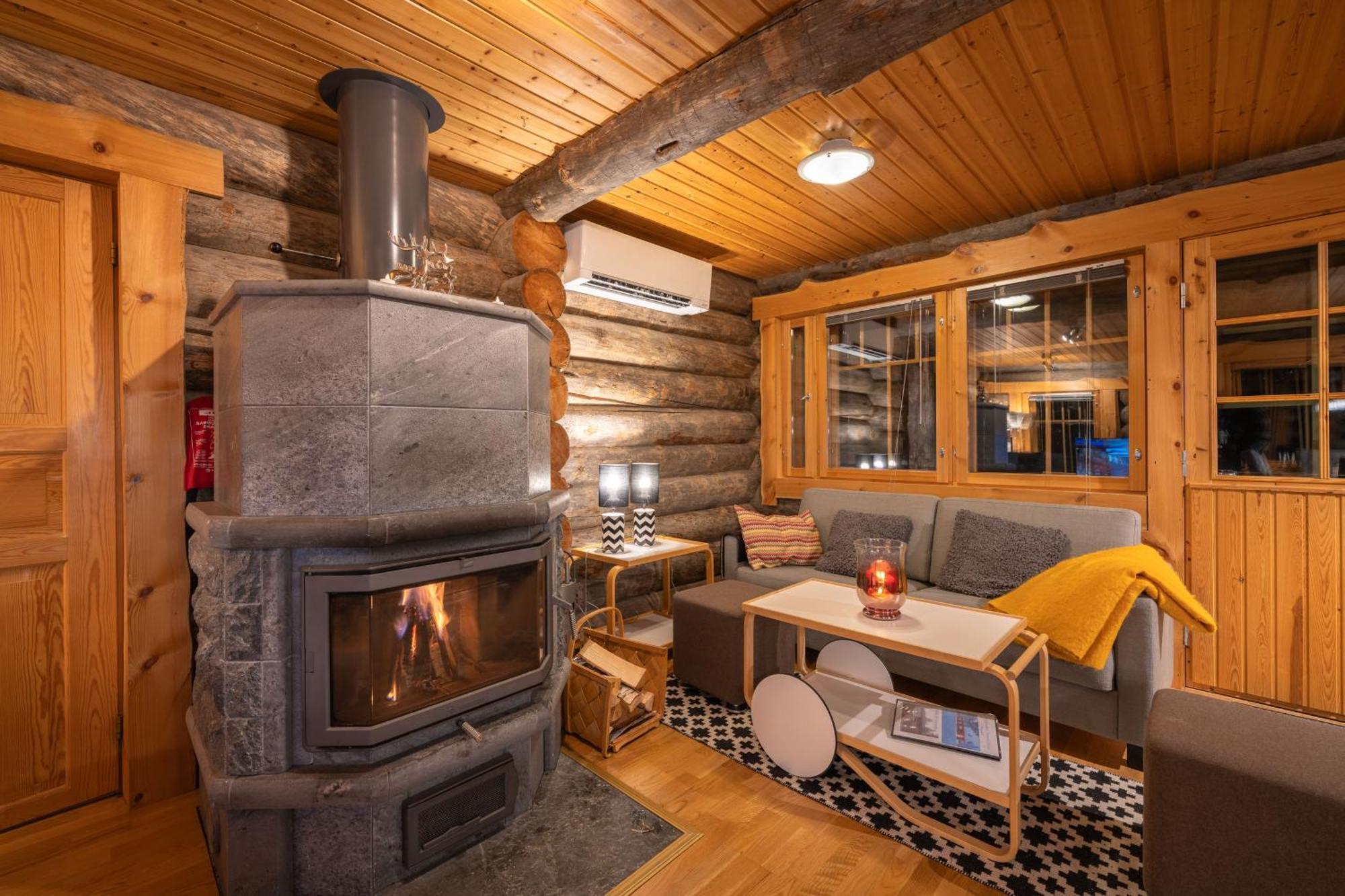 Kuukkeli Log Houses Villa Aurora "Pupula" Saariselkä Exterior foto