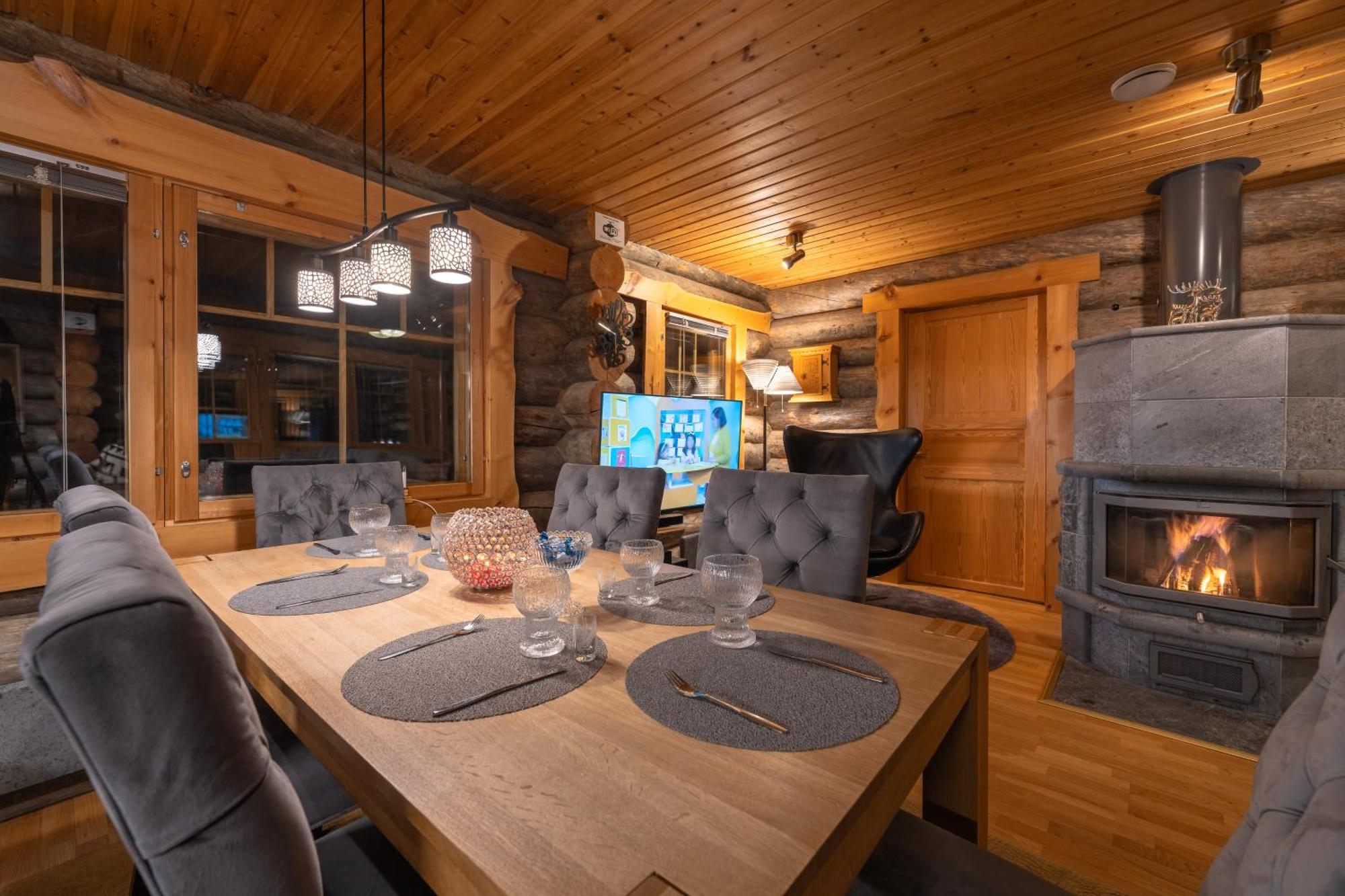 Kuukkeli Log Houses Villa Aurora "Pupula" Saariselkä Exterior foto